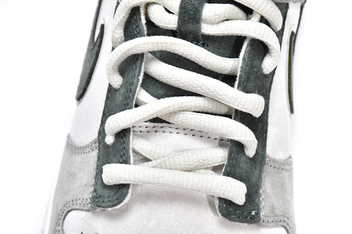 Otomo Katsuhiro x Nike SB Dunk Low Steamboy OST LF0039-011