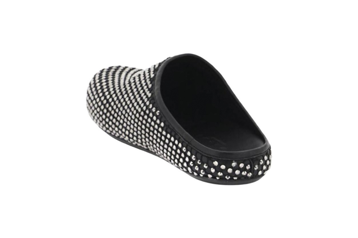 Marni Calfskin Fussbett Sabot Black Leather With Rhinestones SBMR000600P639400N99