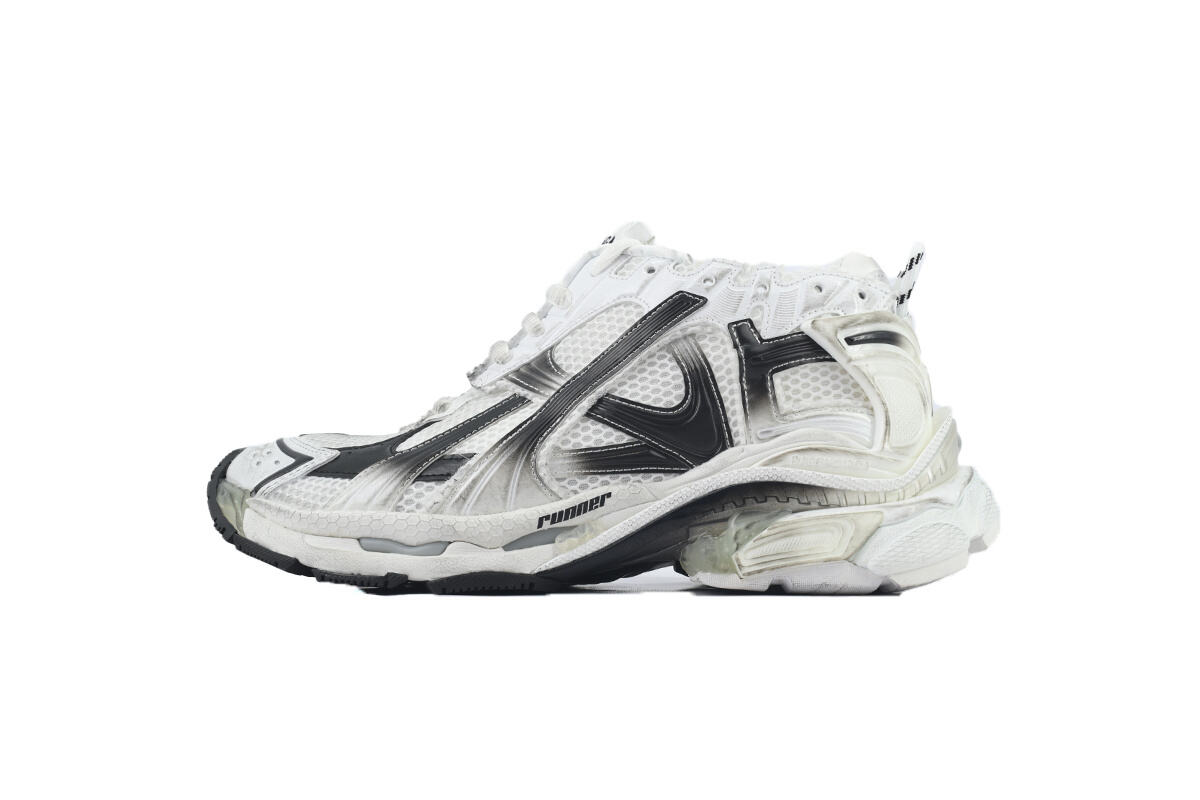 Balenciaga Runner Sneaker 'Gradient - White Black' 772774 WRUNG 9010