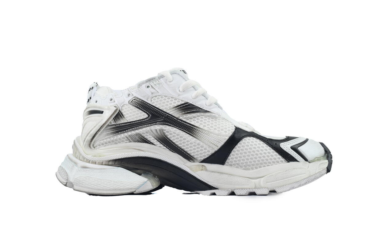 Balenciaga Runner Sneaker 'Gradient - White Black' 772774 WRUNG 9010
