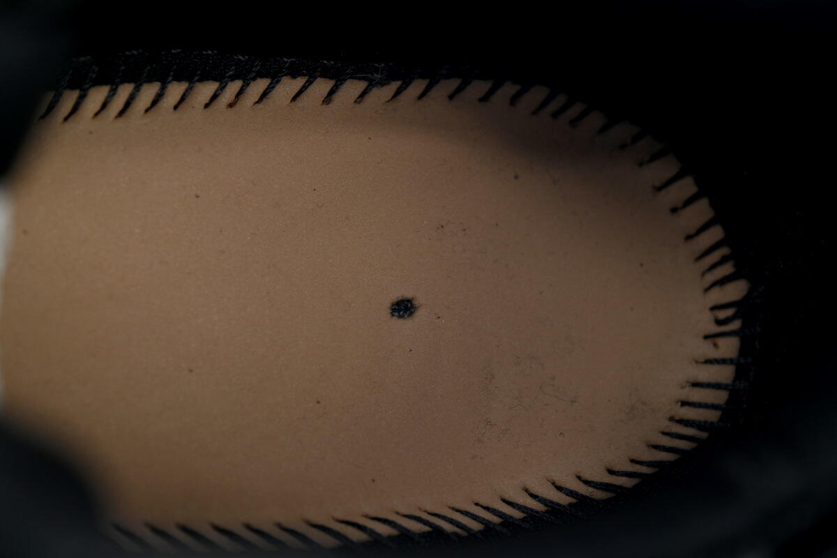 Under Armour x Balenciaga Runner Sneaker 'Black' 813793 WRUCU 1000