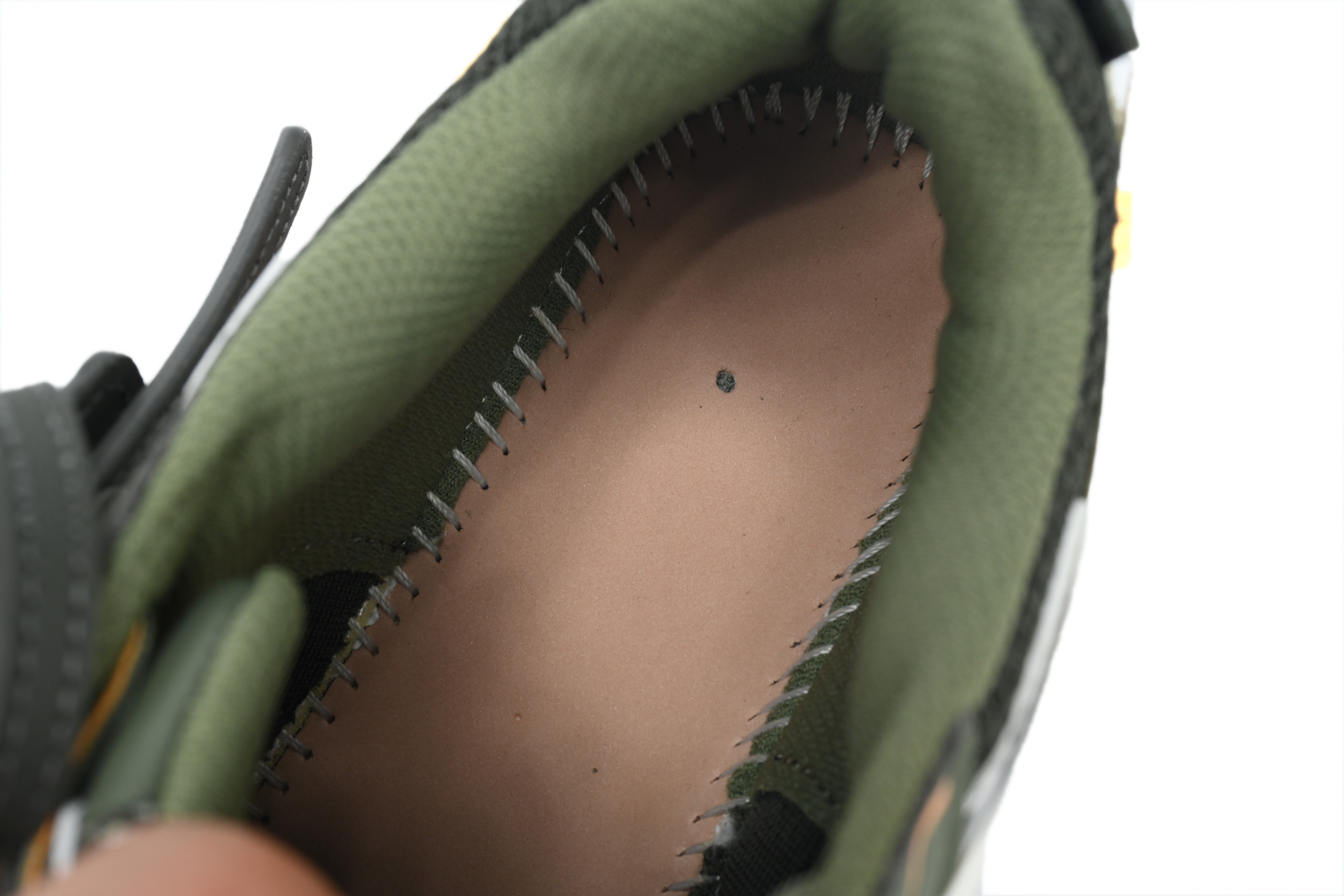 OFF-WHITE Military Green OMIA295F24 FAB00 10009