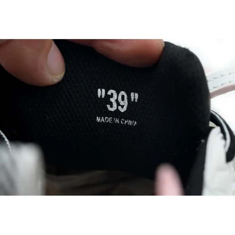 OFF-WHITE Out Of Pink Butterfly OWIA089W24 FAB00 23001