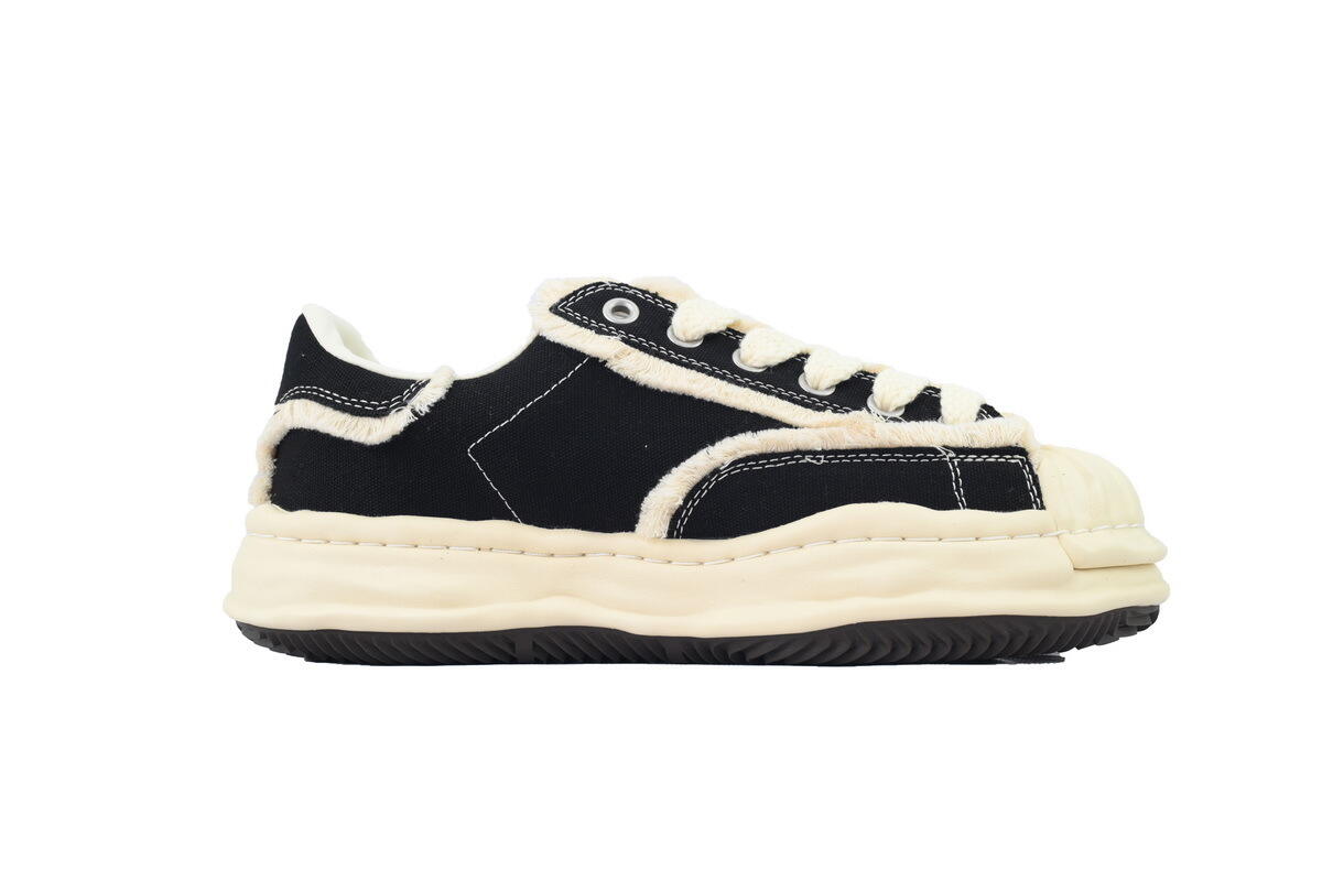 Maison Mihara Yasuhiro MMY Black Tail C13FW713