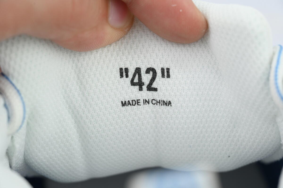 OFF-WHITE Be Right Back Silver Blue OMIA295S25FAB0047245