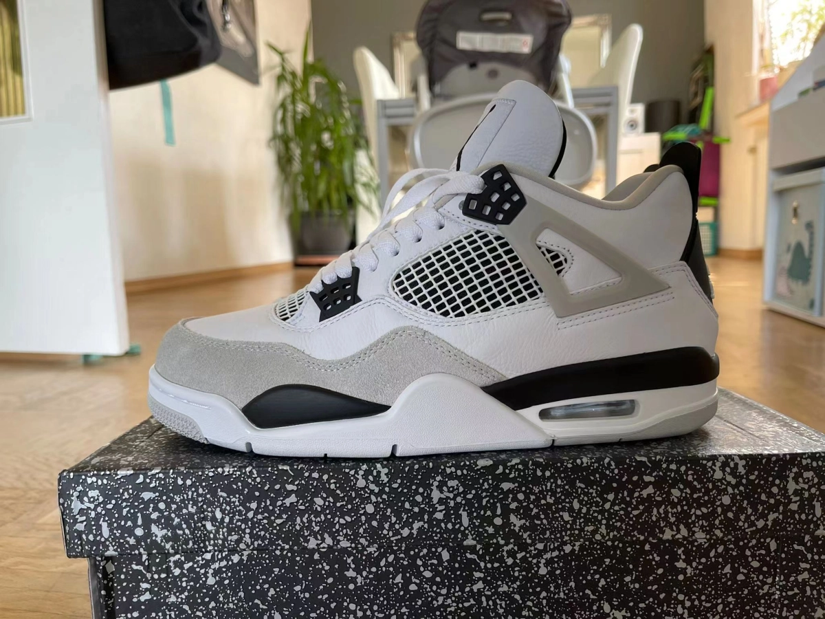 [Feedback] Received Air Jordan 4 Retro Military Black DH6927-111 - Recently feedback from nicekicksmall customer