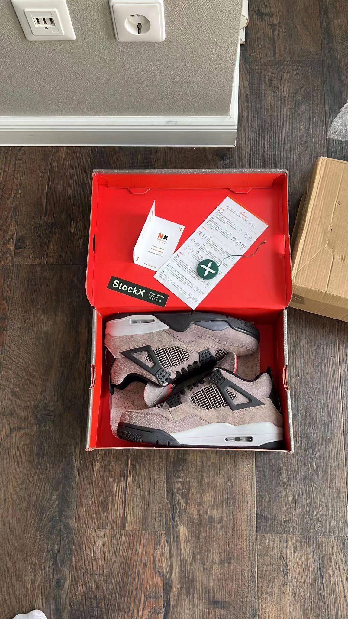 [Feedback] Received Pk God Travis Scott x Air Jordan 4 “Dark Mocha”- Real feedback from nicekicksmall customer