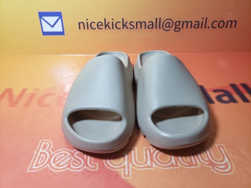 [QC Pics]  LJR Batch Adidas Yeezy Slide Pure GZ5554