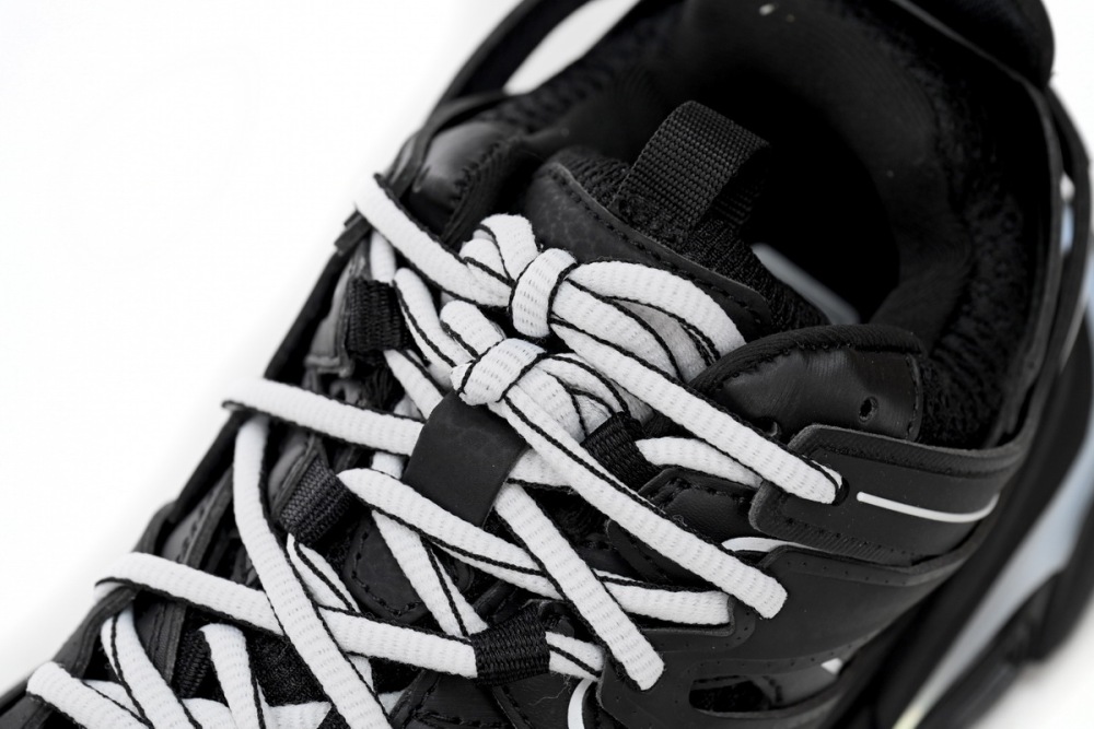 Balenciaga Track Black White Fake
