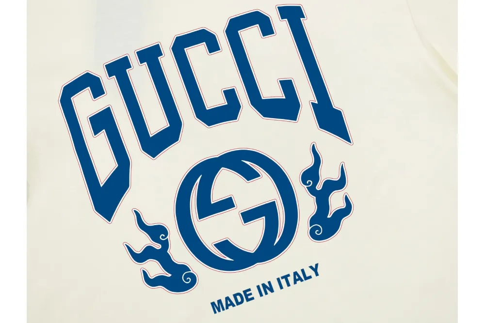 Gucci T-Shirt with Blue Logo