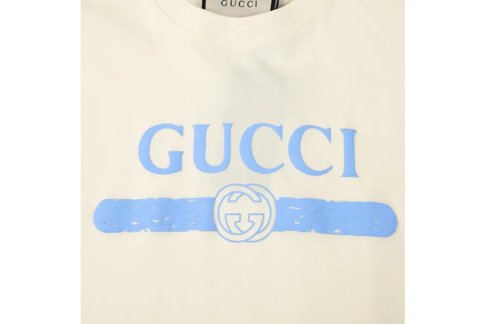 Gucci T-Shirt with LOGO