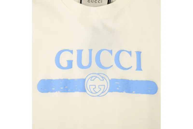 Gucci T-Shirt with LOGO