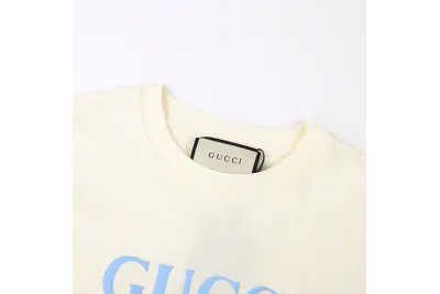 Gucci T-Shirt with LOGO 02