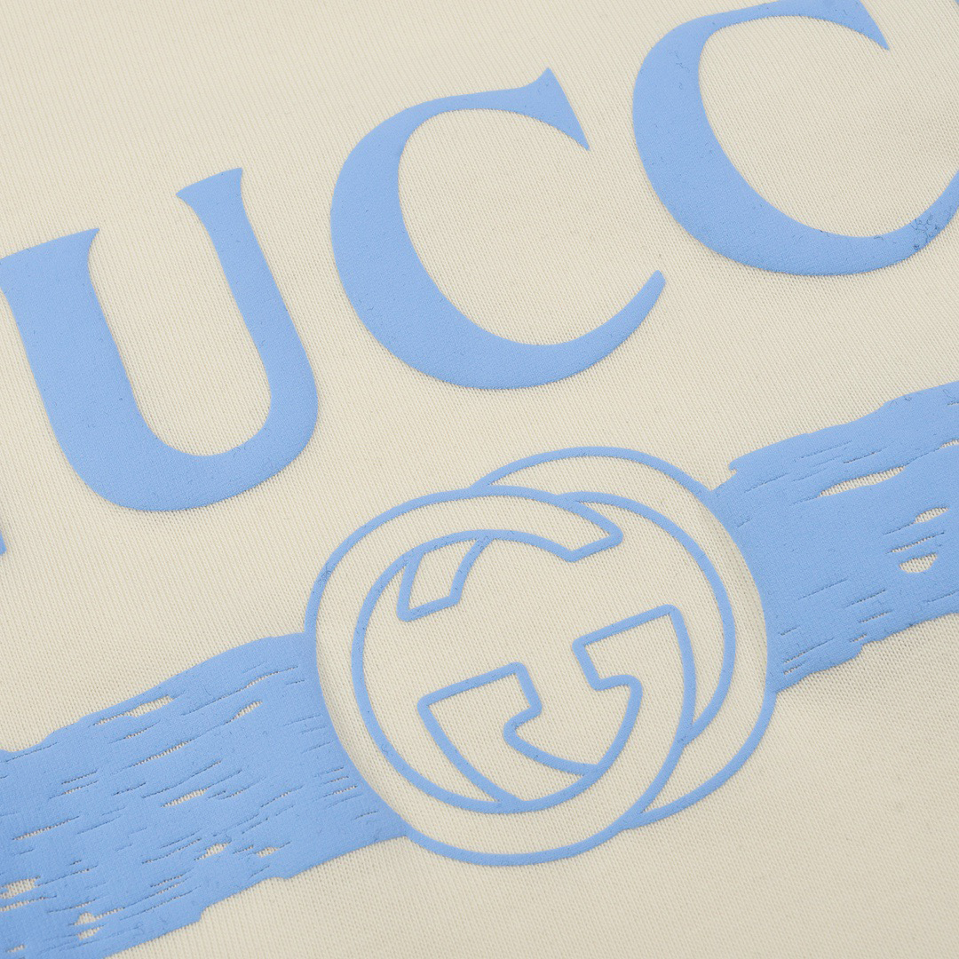 Gucci T-Shirt with LOGO