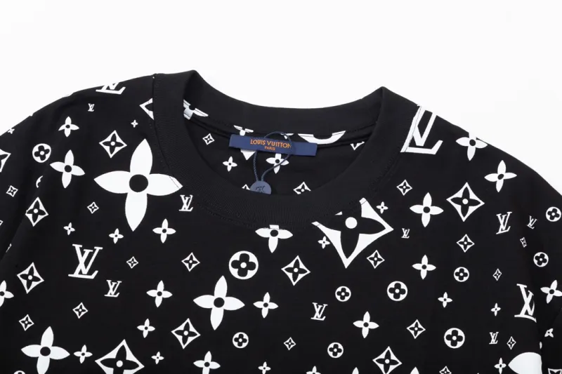Louis Vuitton LV T-Shirt 204855