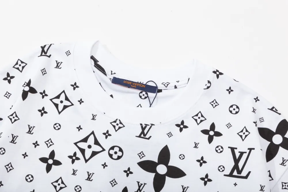 Louis Vuitton LV T-Shirt 204858