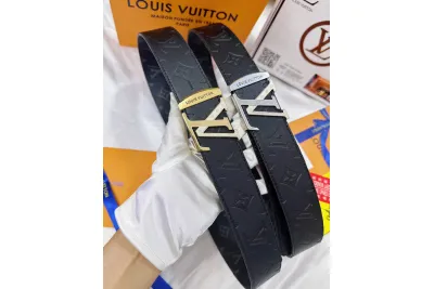 Louis Vuitton LV 38mm Belt 110497 01