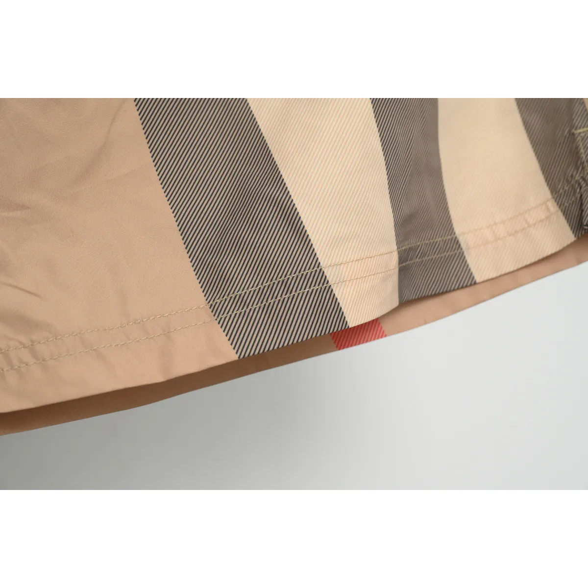 Burberry Beach Shorts Brown/Blue RSOUTFIT