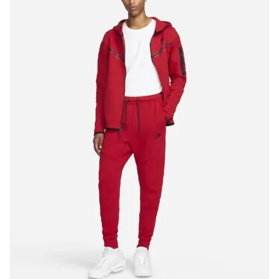Nike Sportswear Tech Fleece University Red 02