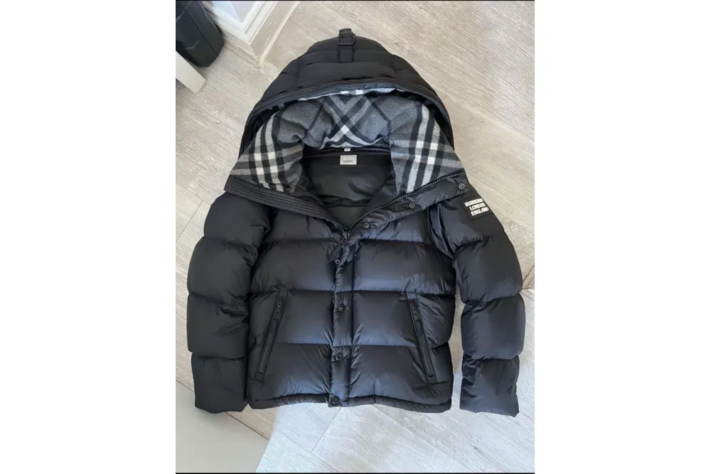 Burberry Puffer Jacket Black RSOUTFIT