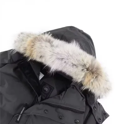 Canada Goose Wyndham Parka Jacket Grey 02