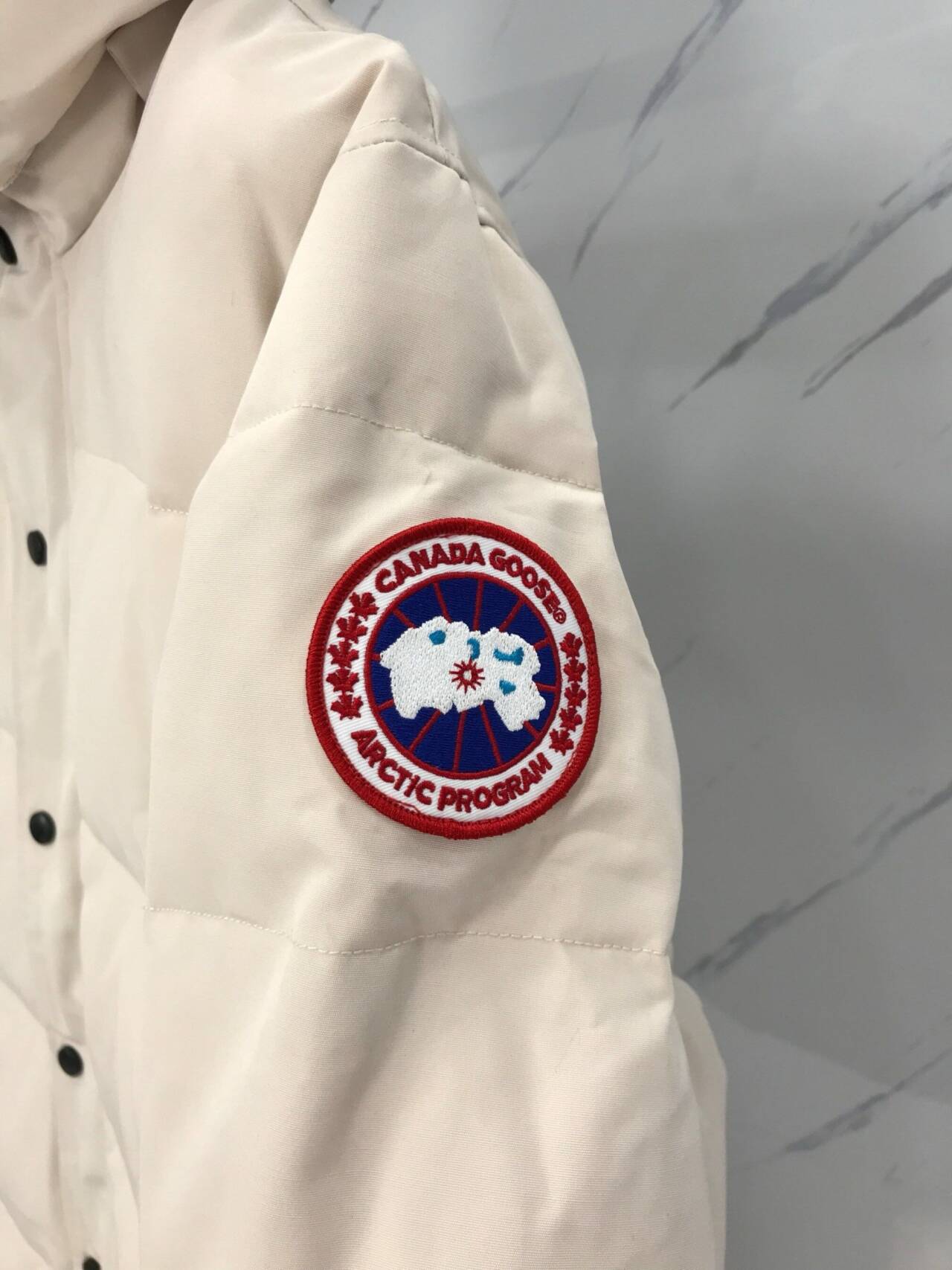 Canada Goose Wyndham Parka Jacket White