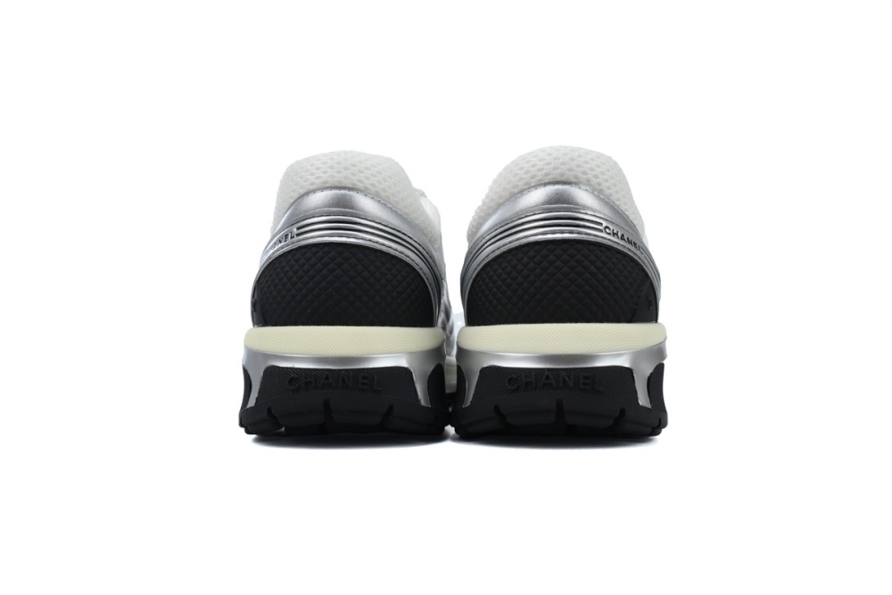 Chanel Wmns CC Logo Sneaker White Silver G39792 Y56368 K5451