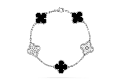 Van Cleef & Arpels White Gold Diamond Onyx Vintage Alhambra bracelet, 5 motifs 01