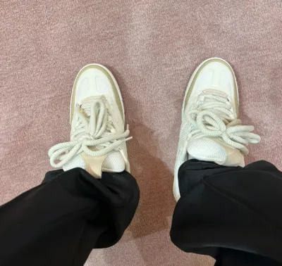 Louis Vuitton LV Trainer Beige White 1A9ZC3 / 1A9ZC2 / 1A9ZC5 review R g