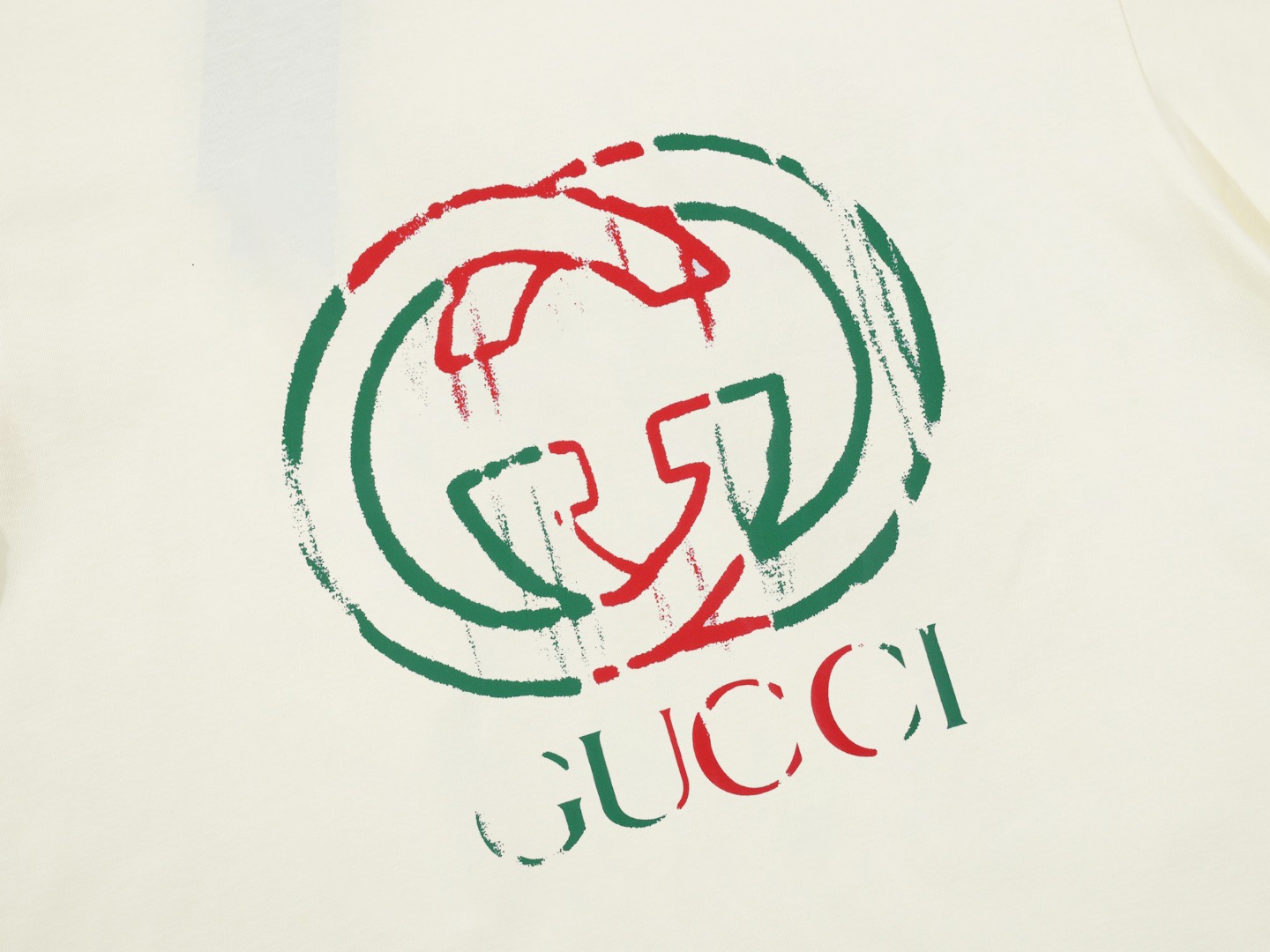Gucci Logo T-Shirt 01