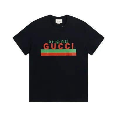 Gucci Logo T-Shirt 03 01