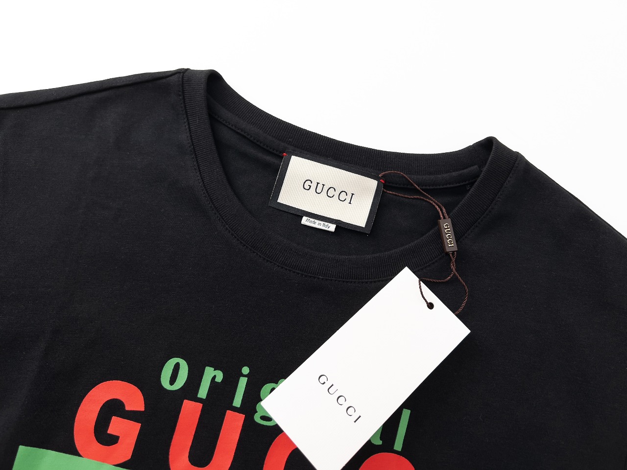 Gucci Logo T-Shirt 03