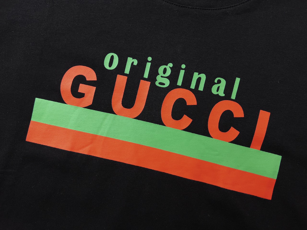 Gucci Logo T-Shirt 03