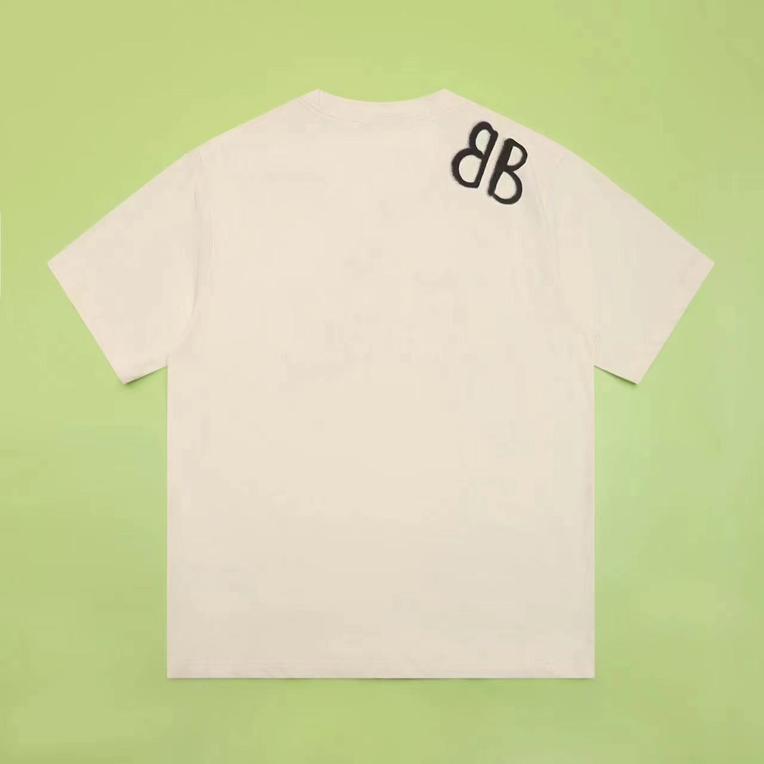 Gucci Logo T-Shirt 05