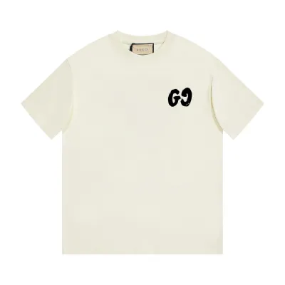 Gucci Simple logo T-Shirt 02
