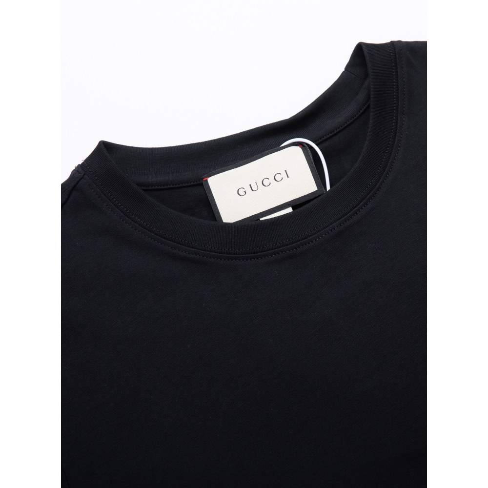 Gucci Logo T-Shirt 08