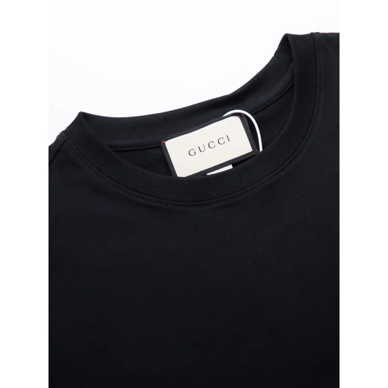 Gucci Logo T-Shirt 08