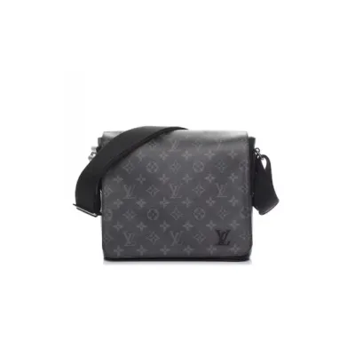 Louis Vuitton Messenger District Monogram Eclipse PM Noir Black 01