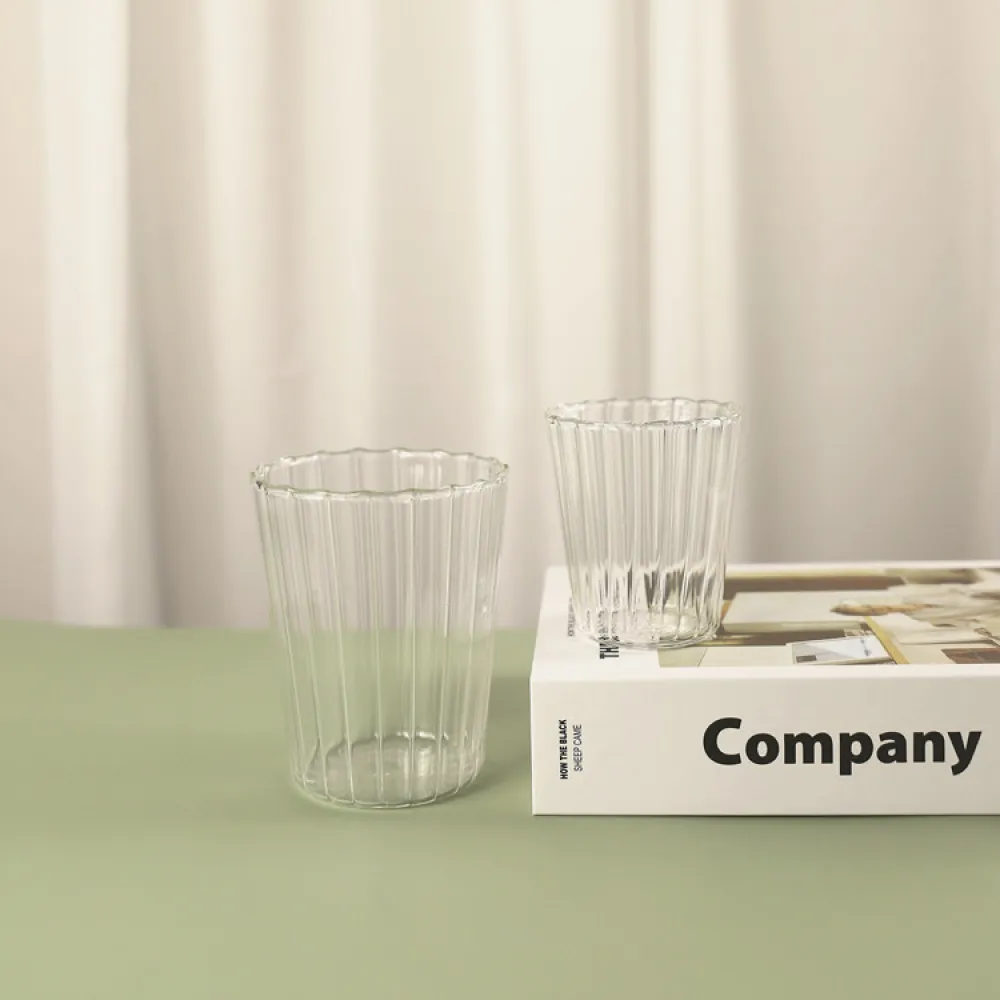 High Borosilicate Glass Vertical Pattern Single Layer Cup