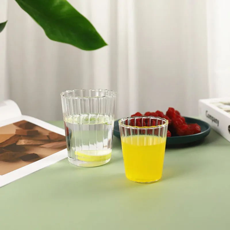 High Borosilicate Glass Vertical Pattern Single Layer Cup