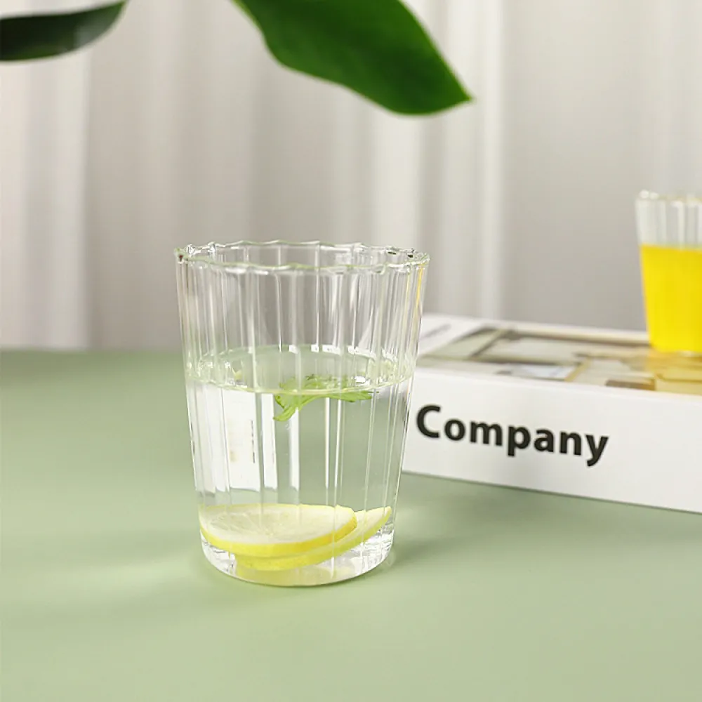 High Borosilicate Glass Vertical Pattern Single Layer Cup
