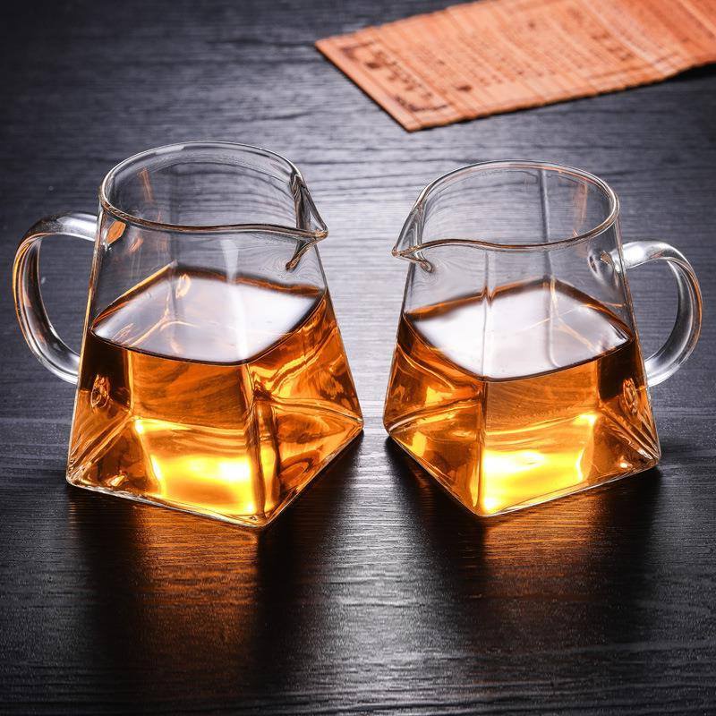 Square Bottom High Borosilicate Glass Kung Fu Tea Divider Fairness Cup