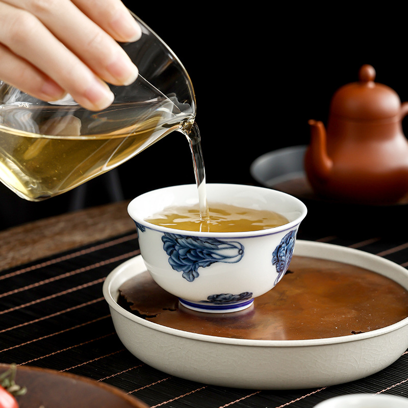Blue And White Landscape Tea Cup Ceramic Kung Fu Tea Cup 10
