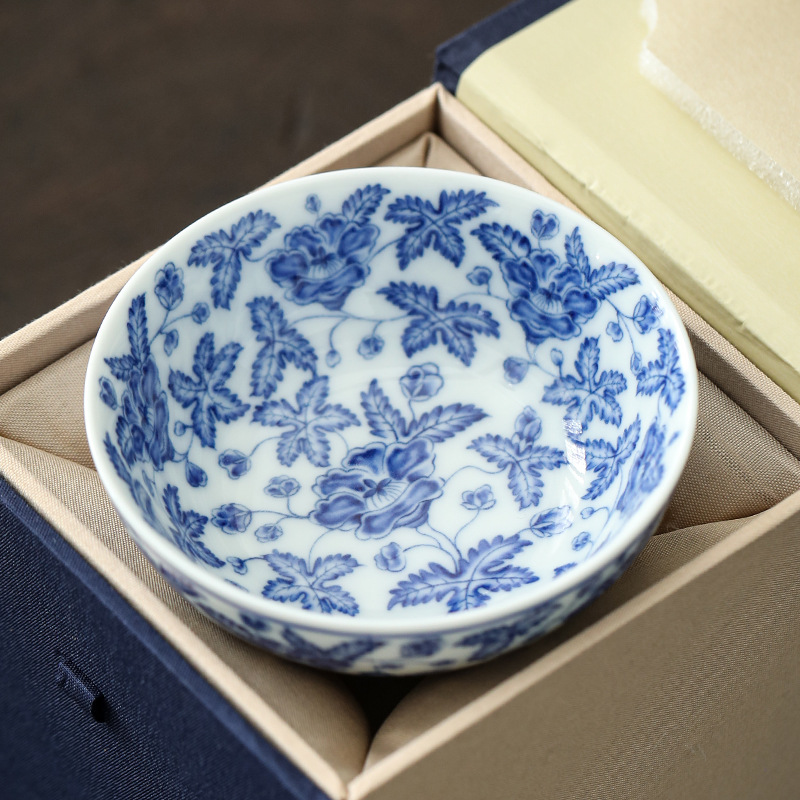 Blue And White Landscape Tea Cup Ceramic Kung Fu Tea Cup 16