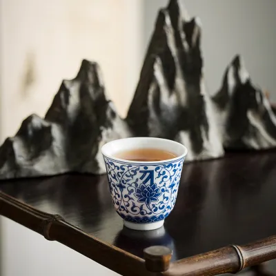 Blue And White Landscape Tea Cup Ceramic Kung Fu Tea Cup 23 02