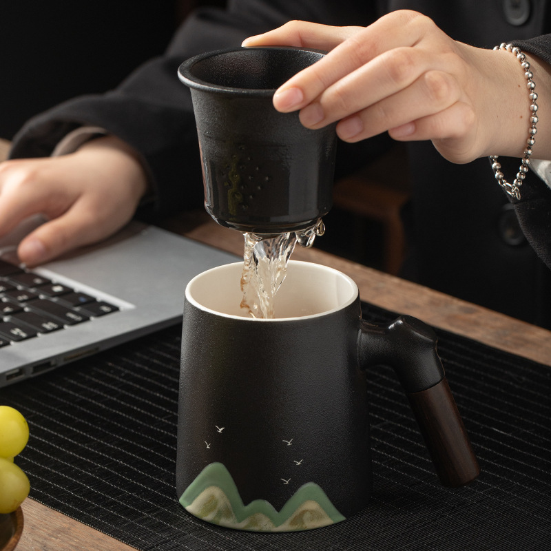 Landscape Painting Office Cup Tea And Water Separation Ceramic Water Cup