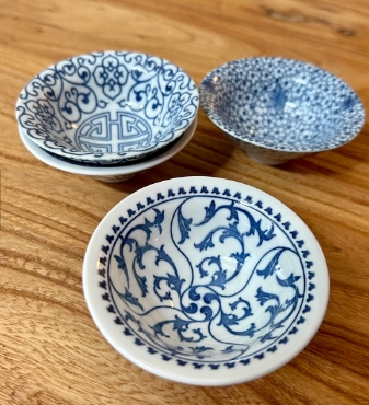 Chinese Culture Blue and White Porcelain Teacup Set review Kourtney 02