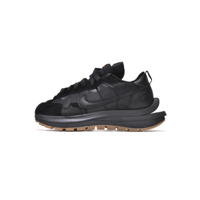 PKstockx Nike Vaporwaffle sacai Black Gum  DD1875-001 01