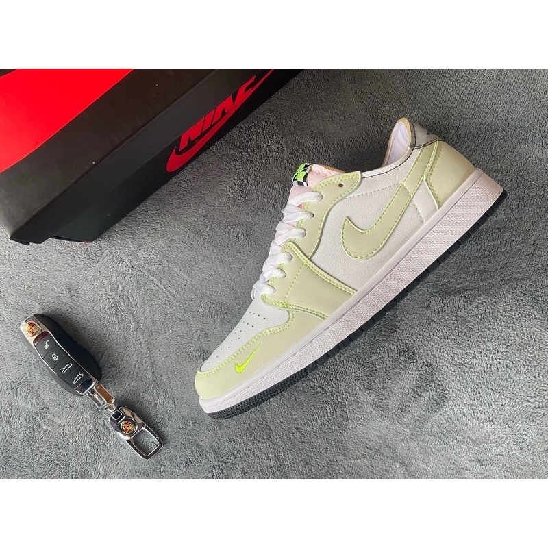 PKstockx Air Jordan 1 Retro Low White Ghost Green Black DM7837-103