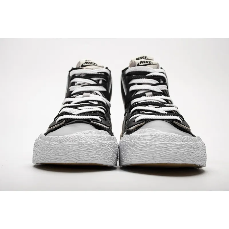Pkstockx BV0072-002 Sacai x Nike Blazer Mid Black Grey